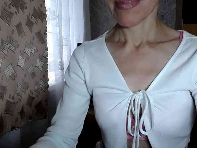 LadyL09 webcam