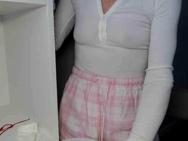 LadyL09 webcam