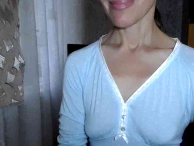 LadyL09 webcam