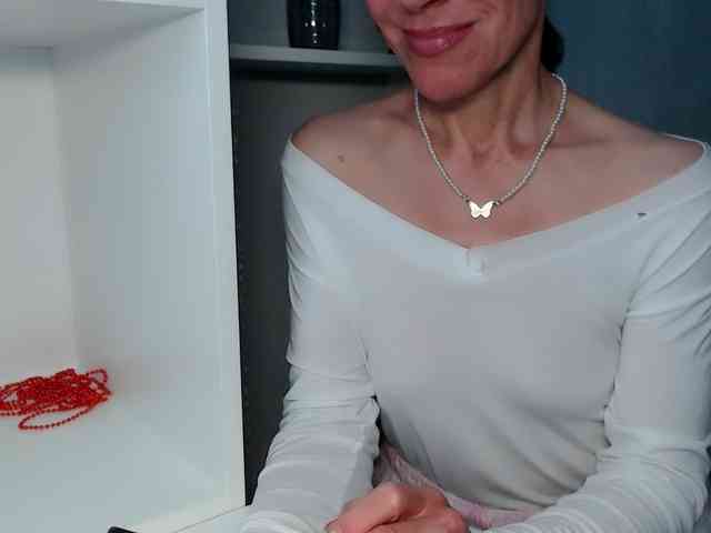 LadyL09 webcam