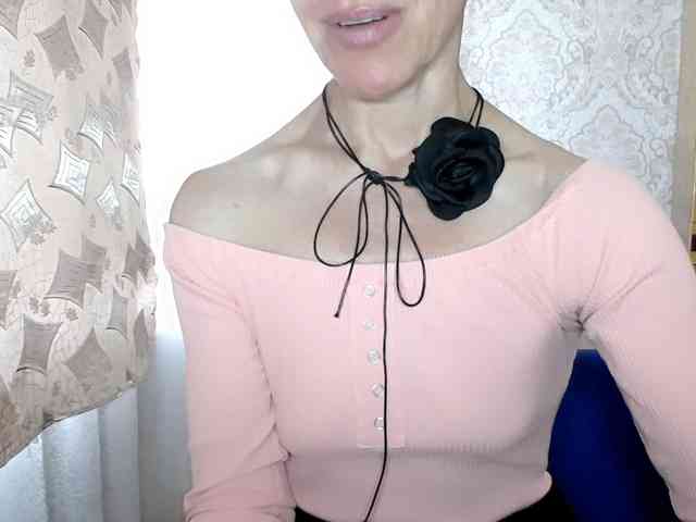 LadyL09 webcam