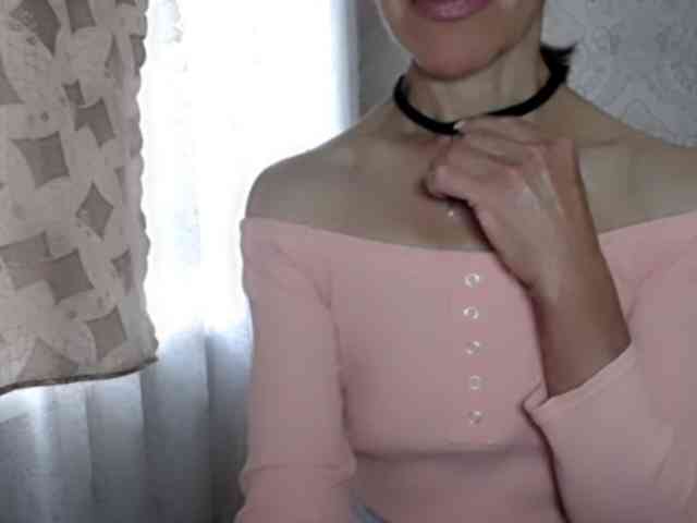 LadyL09 webcam