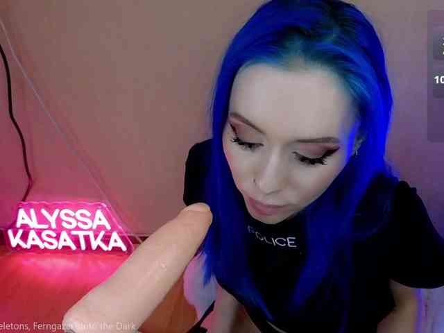 ALYSSA_KASATKA webcam