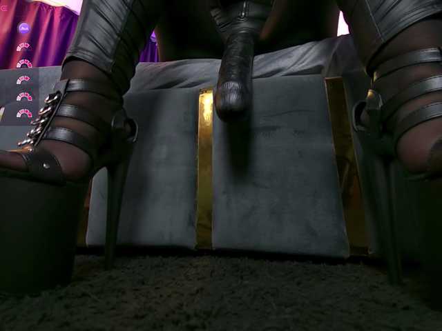 EmpressDesire's BongaCams show and profile