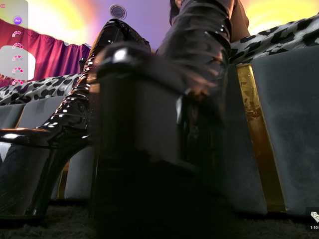 EmpressDesire live cam