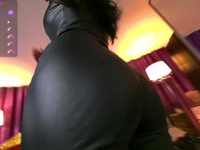 EmpressDesire's BongaCams show and profile