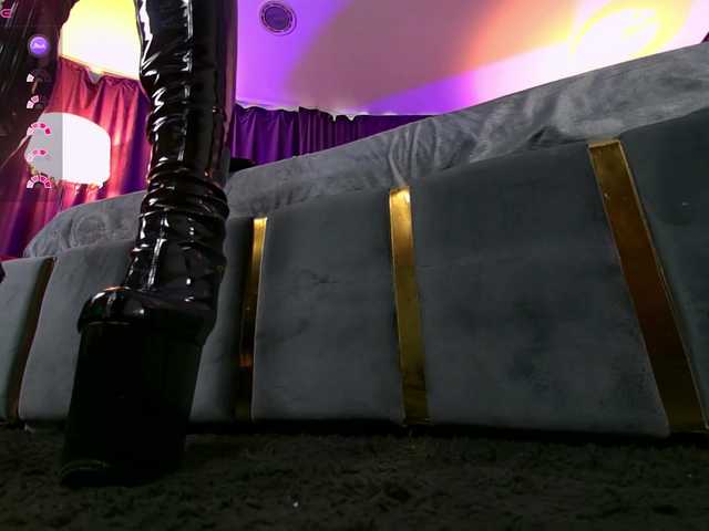 EmpressDesire live cam