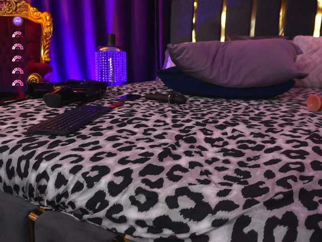 EmpressDesire live cam on BongaCams