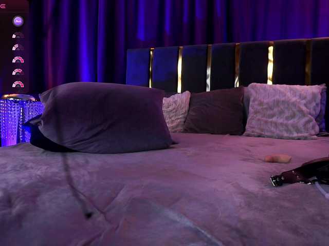 EmpressDesire live cam on BongaCams