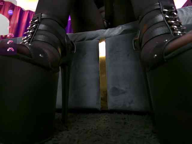 EmpressDesire webcam