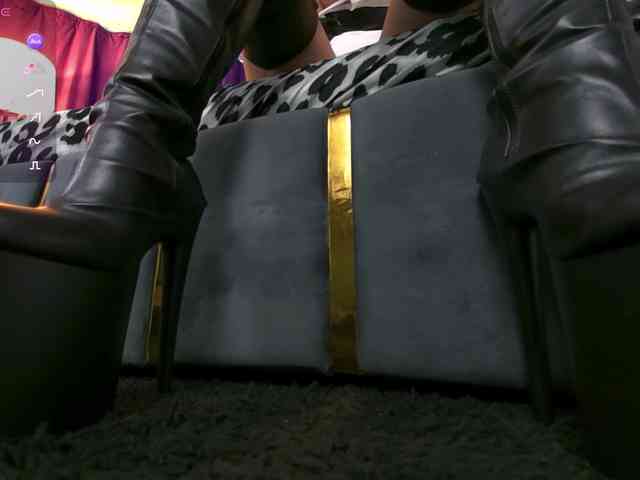 Model: EmpressDesire
