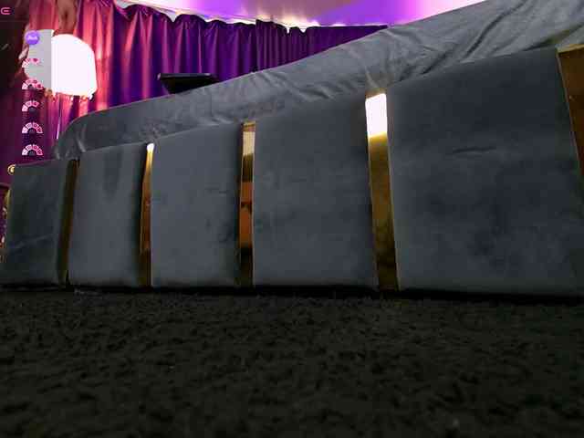EmpressDesire webcam