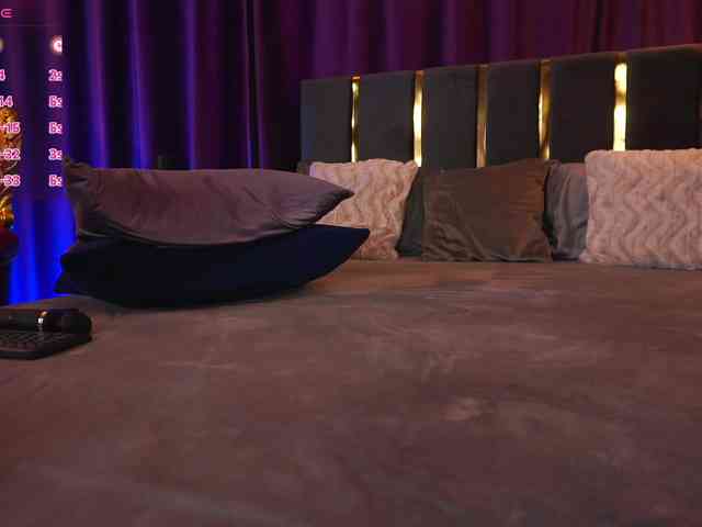 EmpressDesire webcam