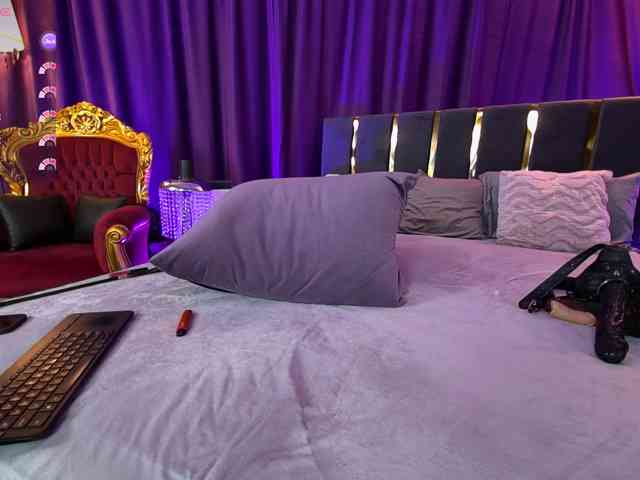 EmpressDesire webcam