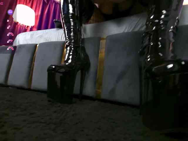EmpressDesire webcam