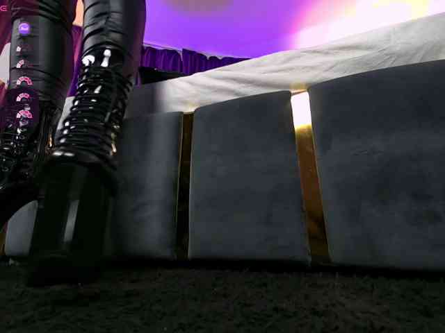 EmpressDesire webcam