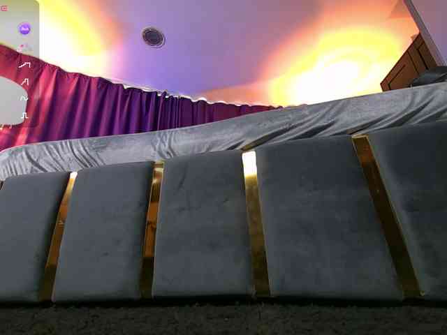 EmpressDesire webcam