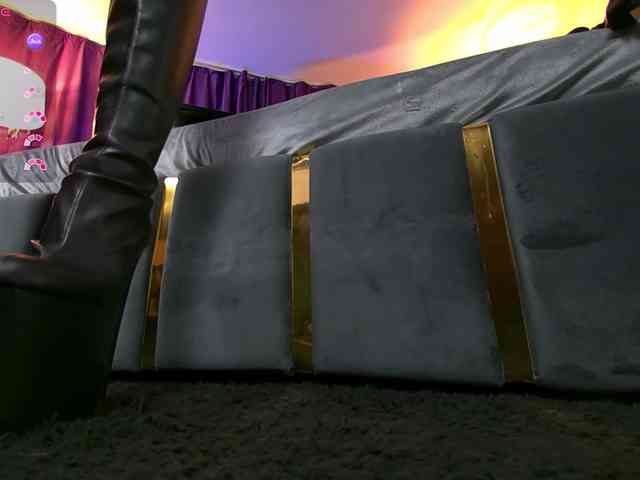 EmpressDesire webcam