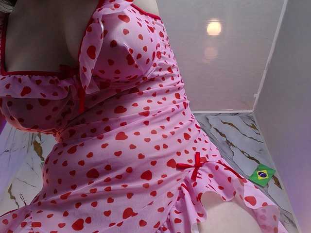PrettyAriel live cam on BongaCams