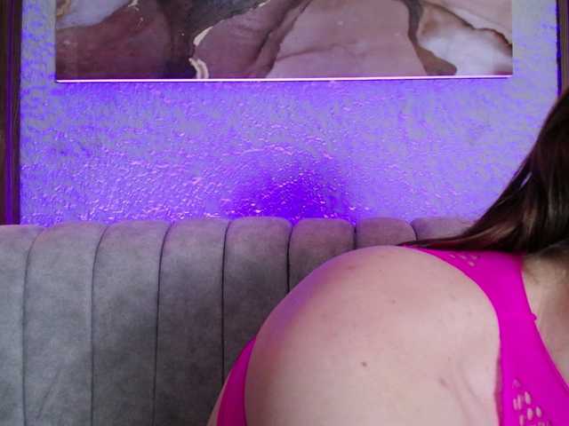 PrettyAriel live cam on BongaCams