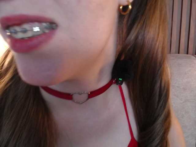 PrettyAriel live cam on BongaCams