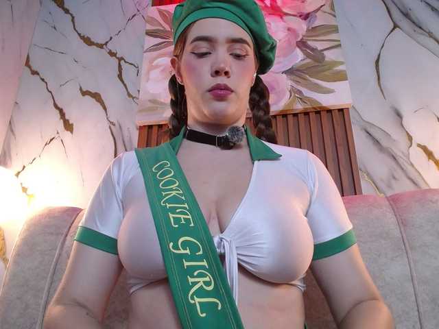 PrettyAriel live cam on BongaCams