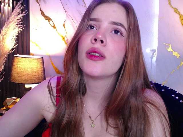 PrettyAriel live cam on BongaCams