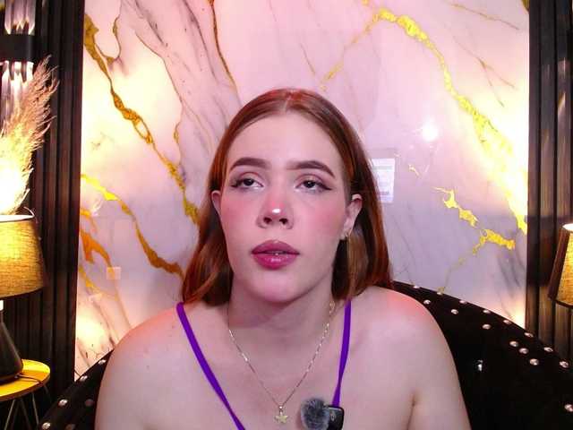 PrettyAriel live cam on BongaCams
