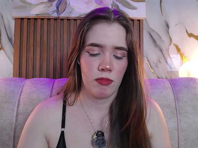 PrettyAriel live cam on BongaCams