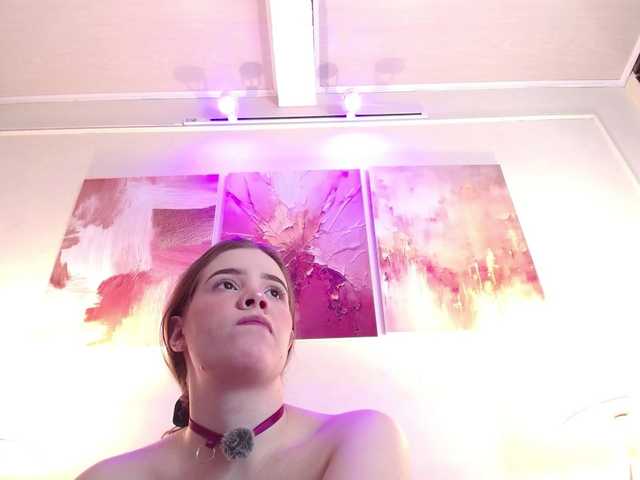 PrettyAriel live webcam show