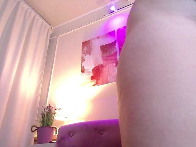 PrettyAriel live cam