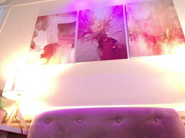 PrettyAriel live webcam show