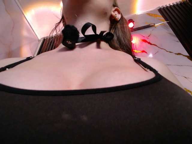 PrettyAriel live cam on BongaCams