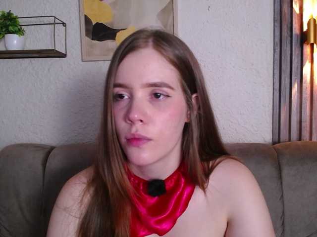 PrettyAriel live cam preview