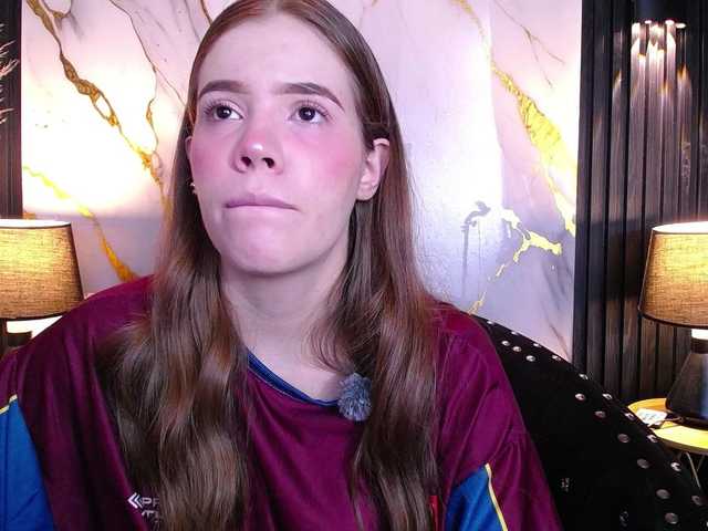PrettyAriel live cam on BongaCams