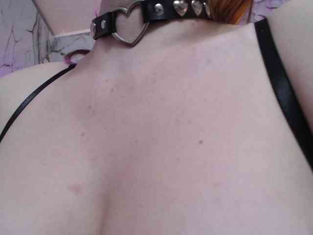 Modella: PrettyAriel