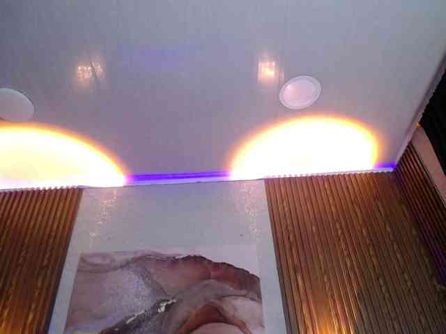 PrettyAriel webcam
