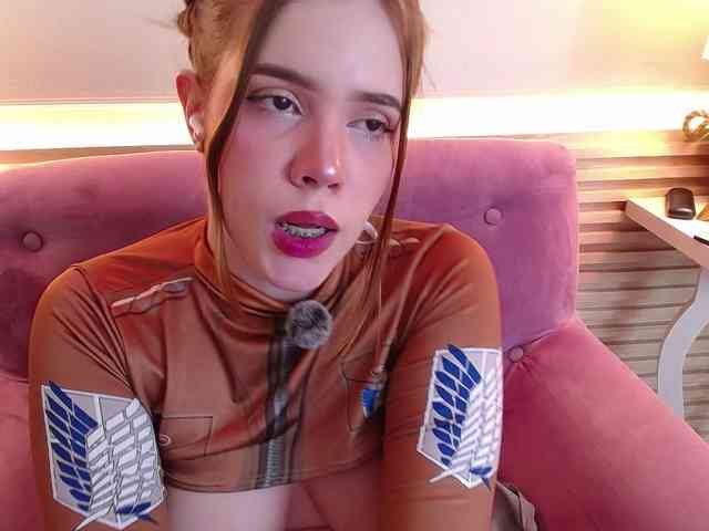 PrettyAriel webcam