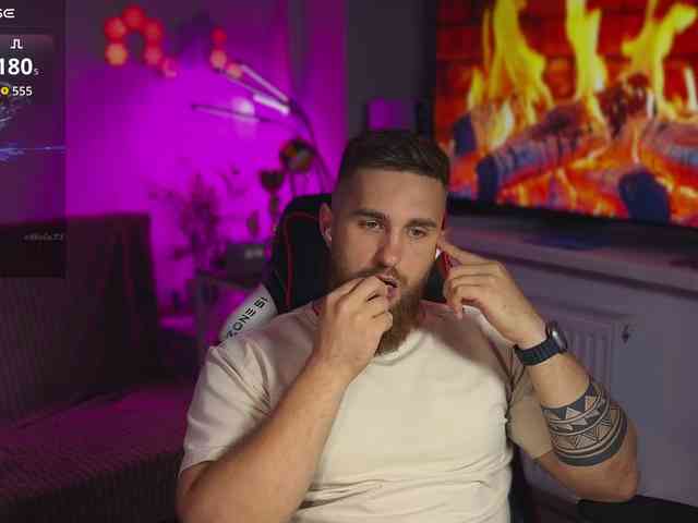kOchka25 Sex Cam Show
