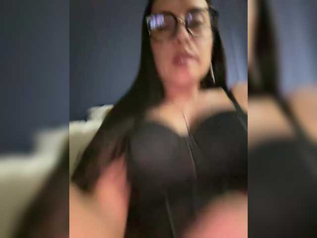 Kiss-krisss's BongaCams profile