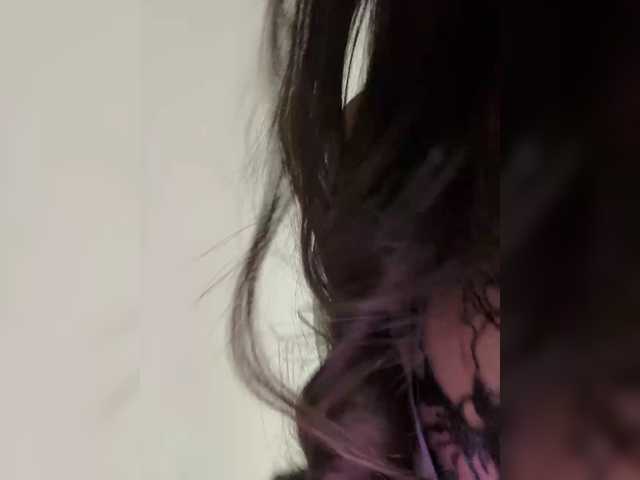 Kiss-krisss live cam on BongaCams