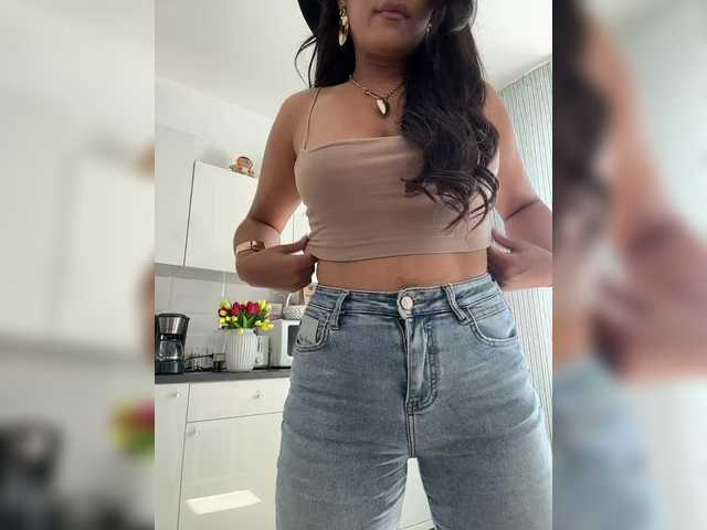 Kiss-krisss live cam on BongaCams