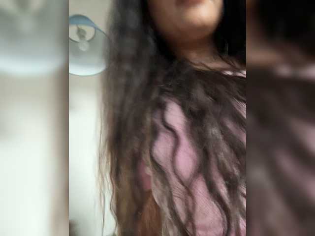 Kiss-krisss live cam on BongaCams