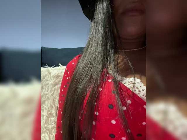Kiss-krisss live cam on BongaCams