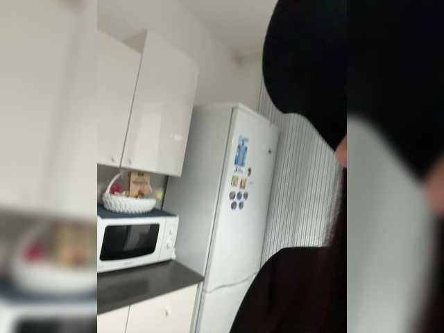 Kiss-krisss live cam on BongaCams
