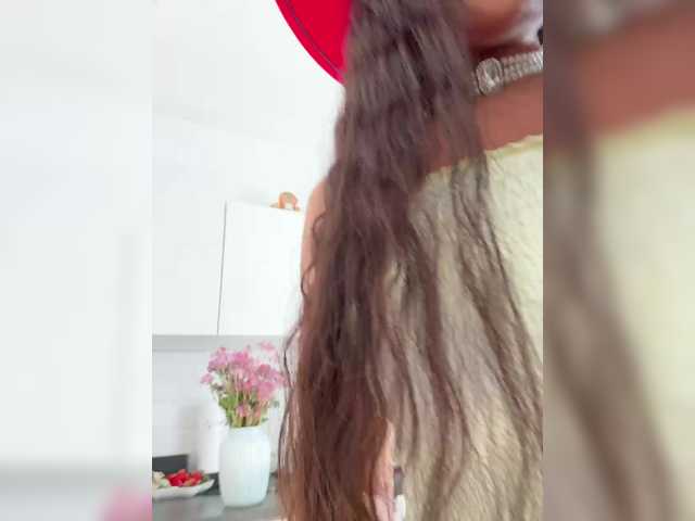 Kiss-krisss live cam on BongaCams