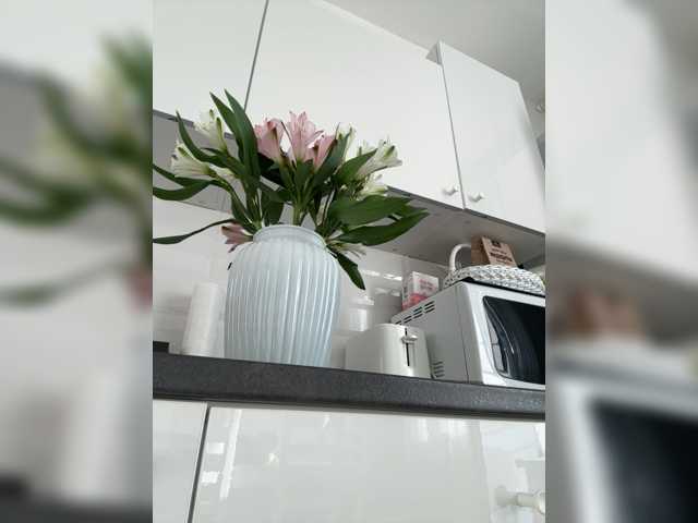 Kiss-krisss live cam on BongaCams