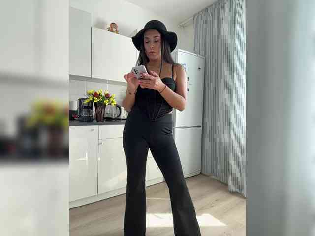 Liza_Klitorchuk webcam
