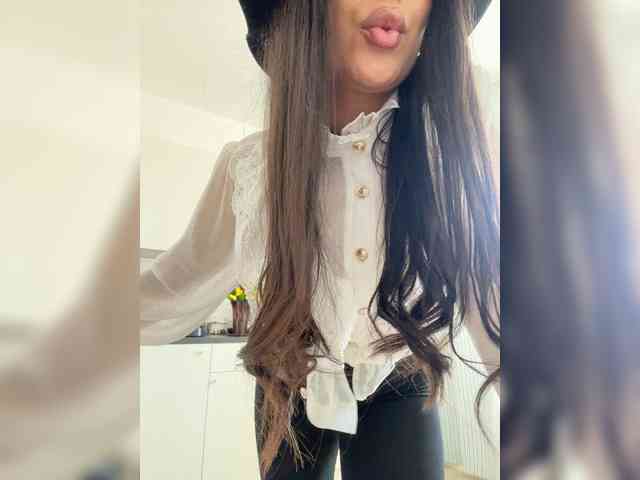 Liza_Klitorchuk webcam