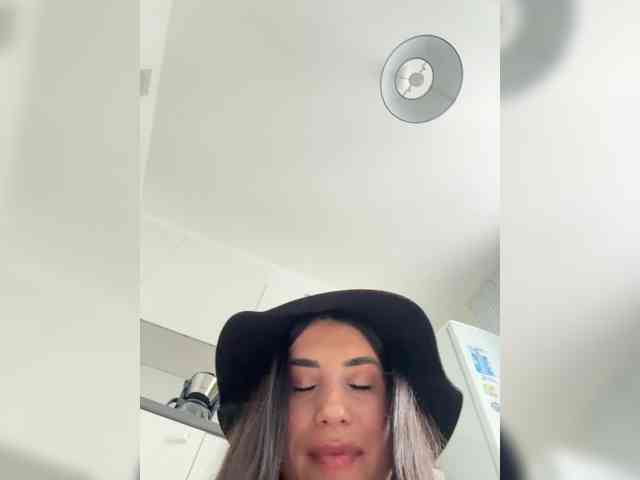 Liza_Klitorchuk webcam